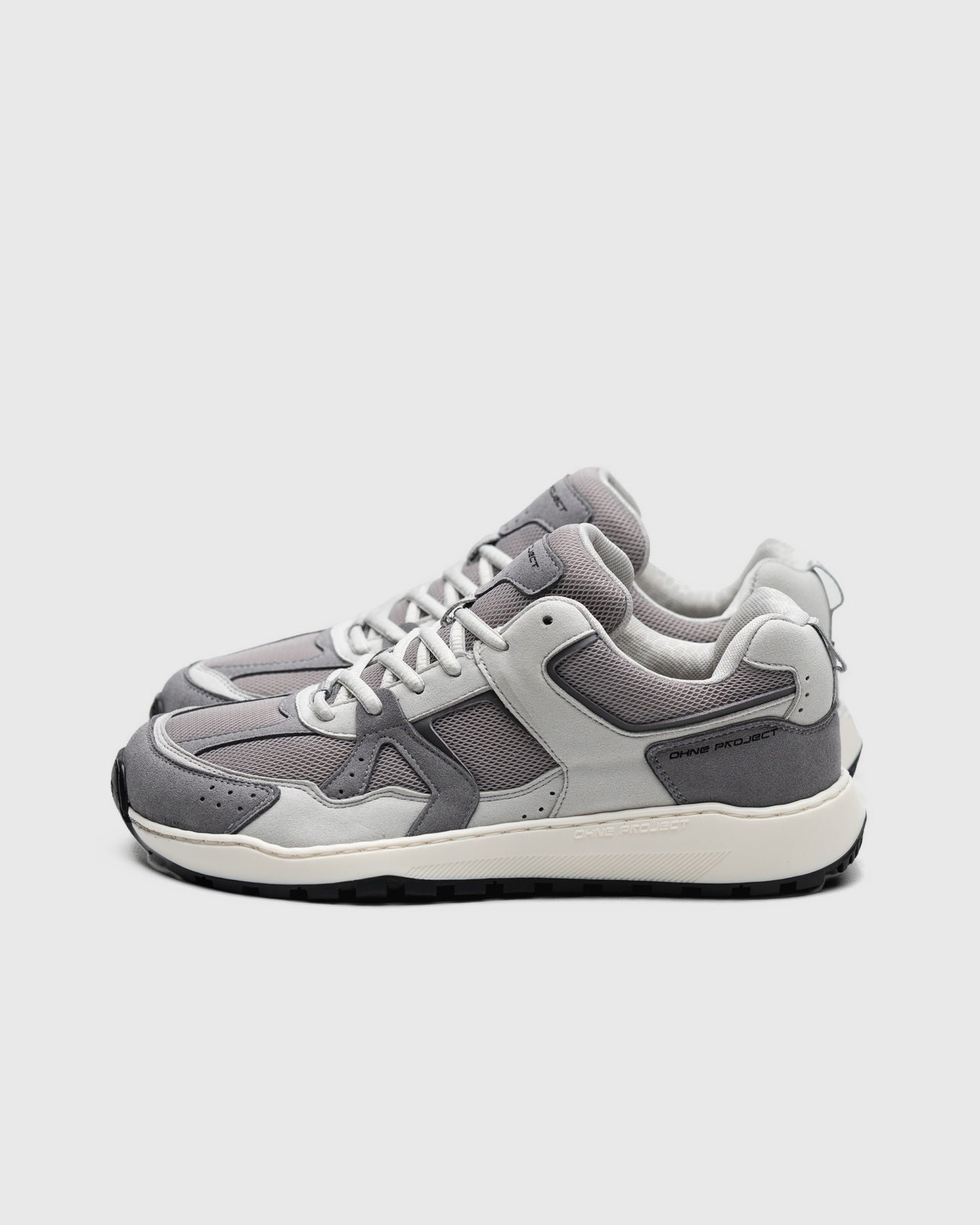 Ohne Project Retro Run V2 in smoke grey, zijaanzicht